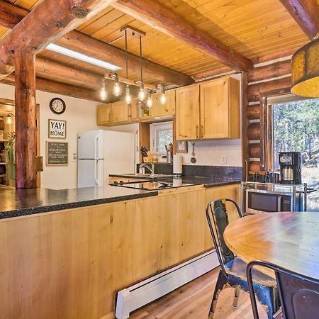 Classic Colorado Log Home With Mountain Views! Florissant Exteriör bild