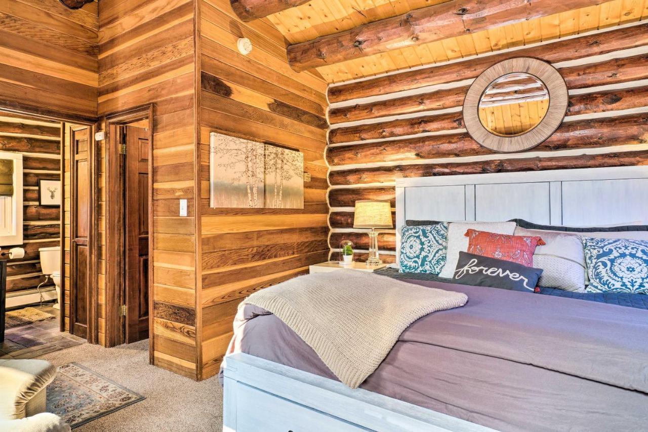 Classic Colorado Log Home With Mountain Views! Florissant Exteriör bild